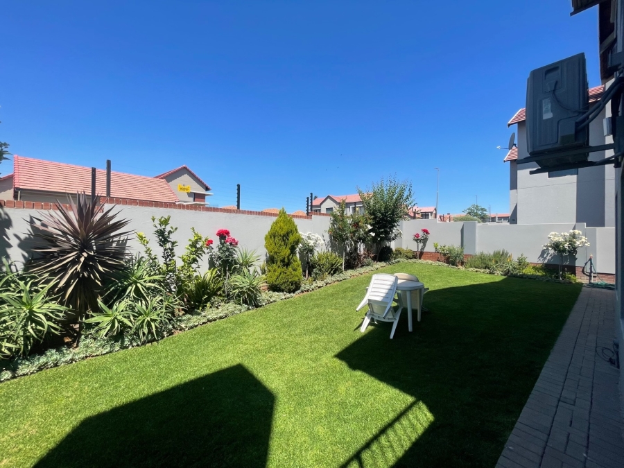 3 Bedroom Property for Sale in Wild Olive Estate Free State